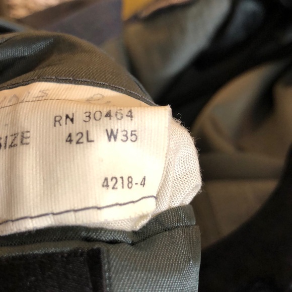 Gentry “Trim Fit” Gray Blazer w/ Thin Stripes 42L - Picture 8 of 8